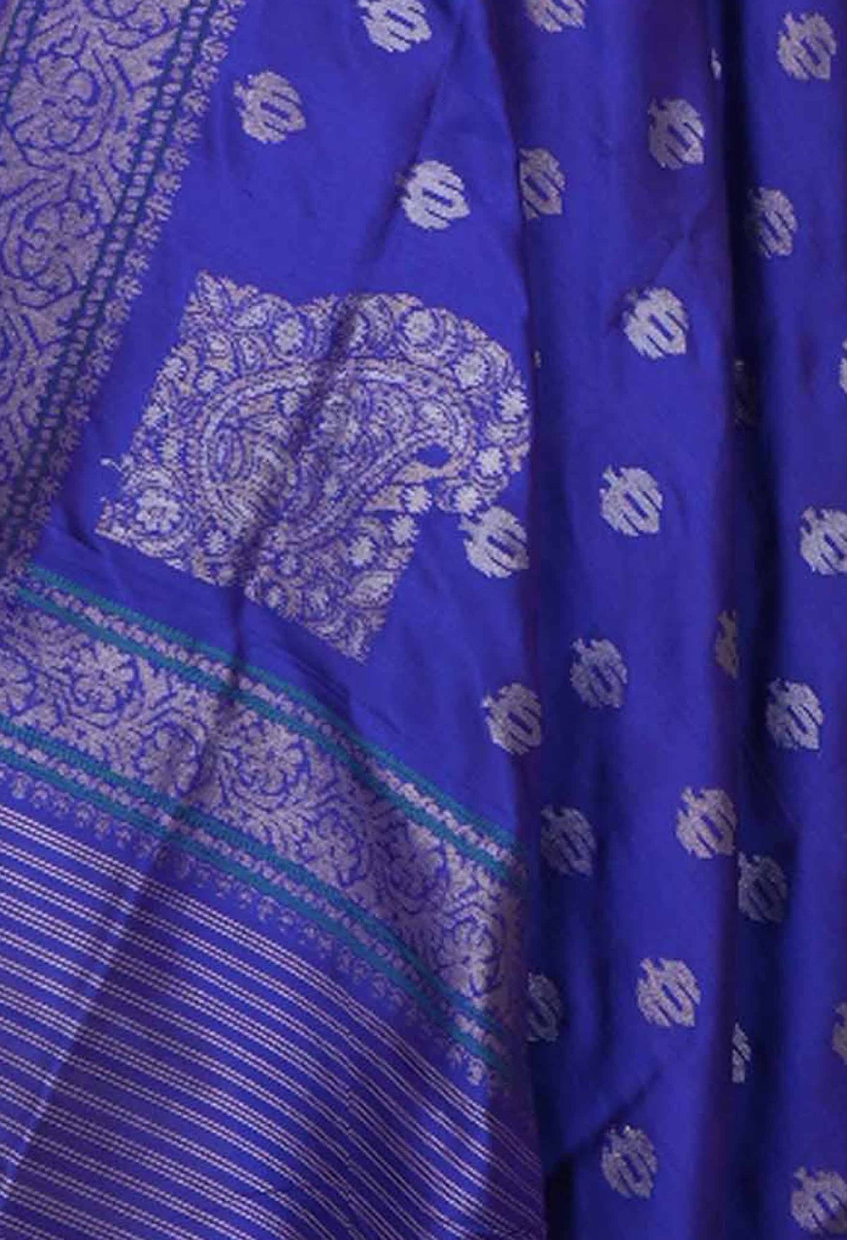 BluekatansilkektaraBanarasidupattawithkadhwabuti_2_closeup