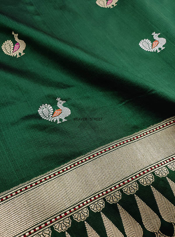 Green Katan silk Handwoven Banarasi saree with meenedar peacock buti. 2 DETAIL