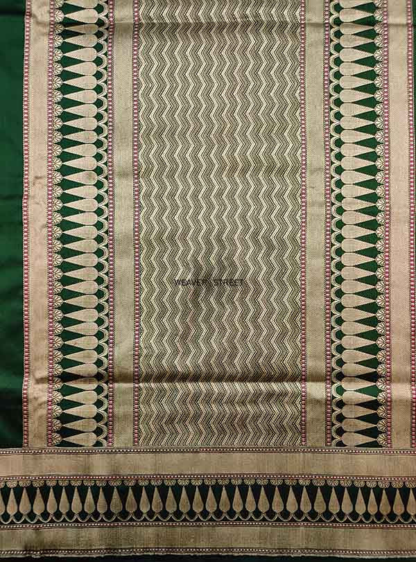 Green Katan silk Handwoven Banarasi saree with meenedar peacock buti. 5 PALLU