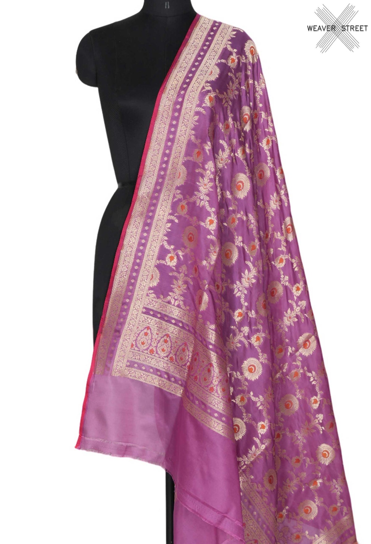 MagentaKatansilkBanarasidupattawithmeenedardelicatefloraljaal_1_main