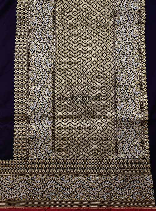 Midnight Blue Katan silk handwoven Banarasi saree with Flower kadwa buta (5) pallu