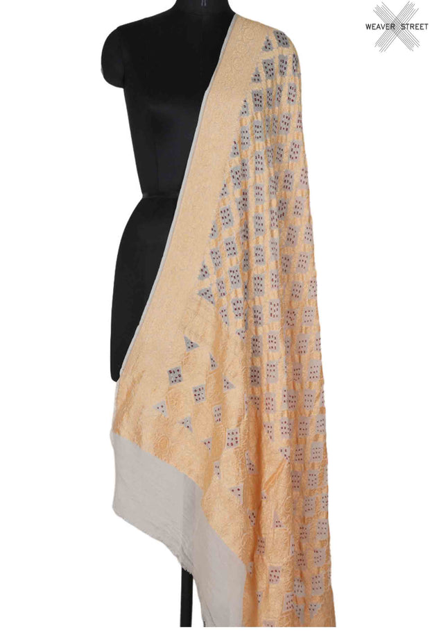 Off white Khaddi Georgette Bandhani dupatta with diamond jaal