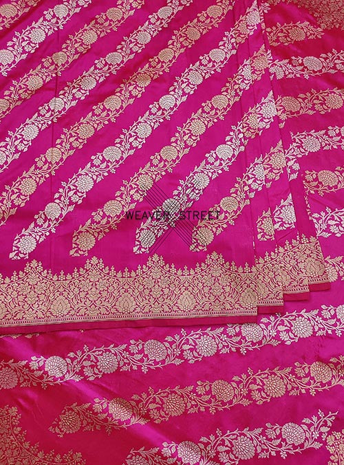 Pink Katan Silk Handwoven Banarasi saree with Floral Kadwa Jangla (4) center