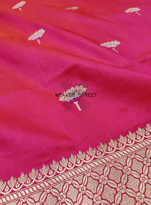 Pink Katan Silk Handwoven Banarasi saree with meenedar flower shape buti (2) detail