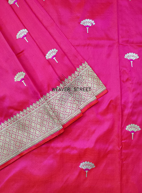 Pink Katan Silk Handwoven Banarasi saree with meenedar flower shape buti (3) close up