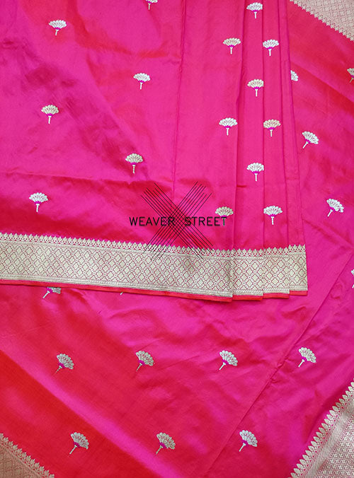 Pink Katan Silk Handwoven Banarasi saree with meenedar flower shape buti (5) center