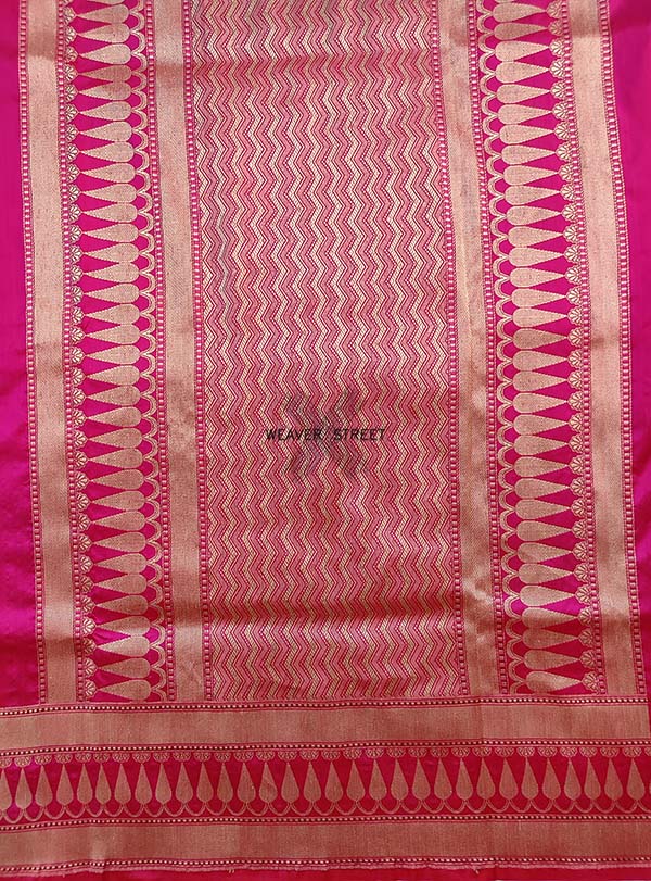 Pink Katan silk Handwoven Banarasi saree with meenedar peacock buti. 5 PALLU
