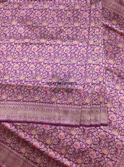 Purple Katan silk Handwoven Banarasi saree with Floral Brocade Jaal (4) center
