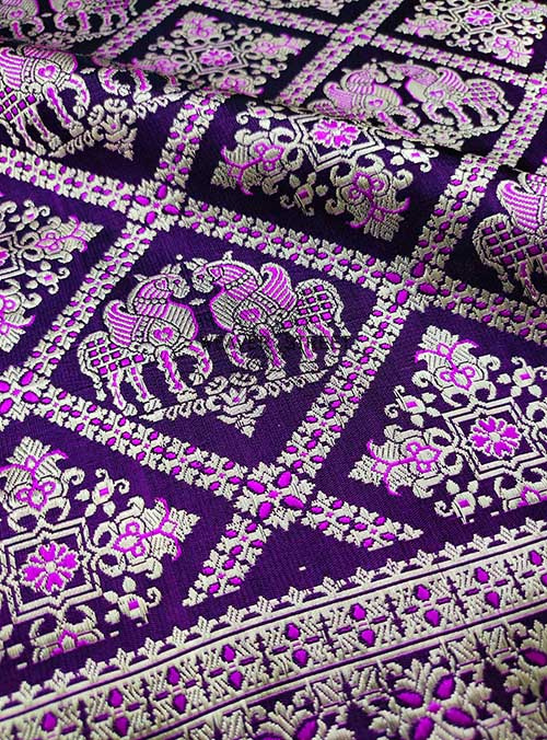 Purple Katan silk Handwoven Banarasi saree with Horse pair Brocade jaal (2) detail