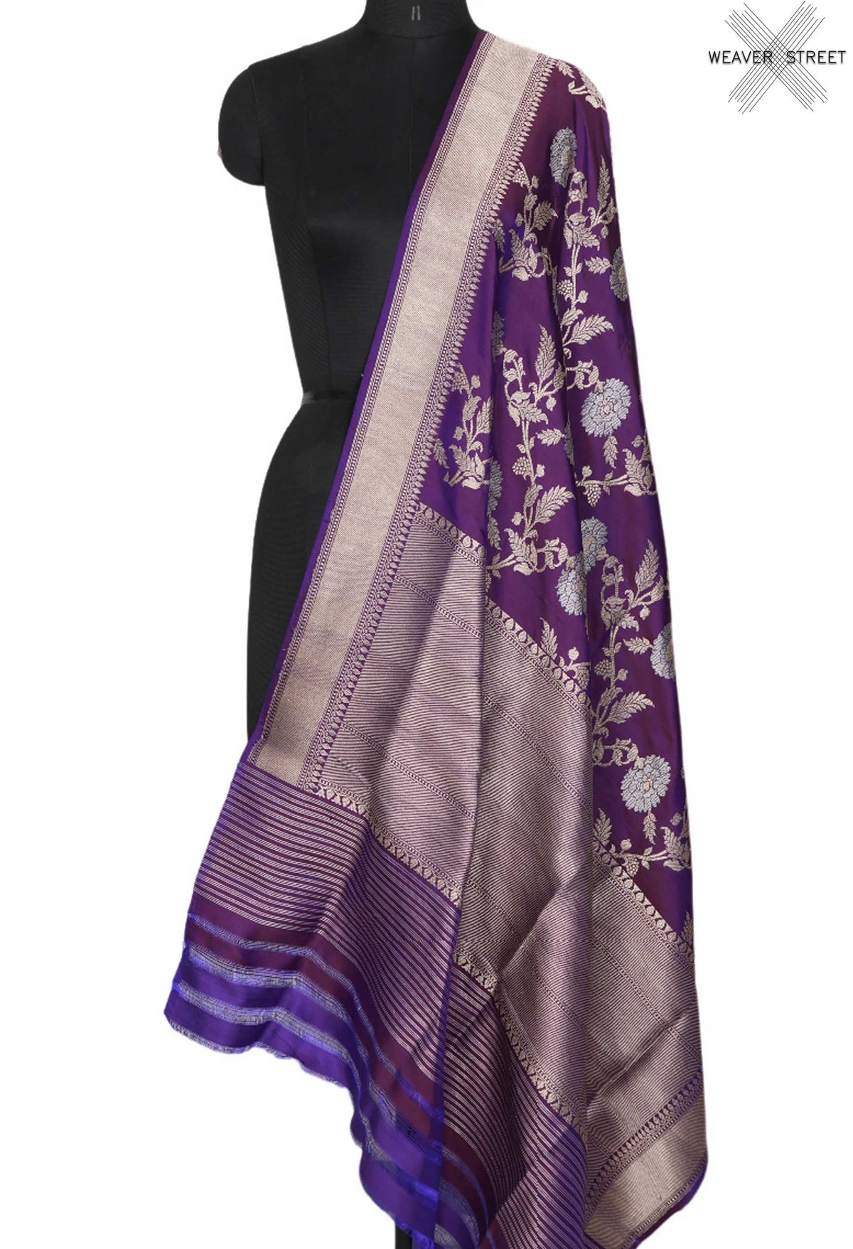 PurplekatansilkektaraBanarasidupattawithflowerkadhwajangla_2_closeup