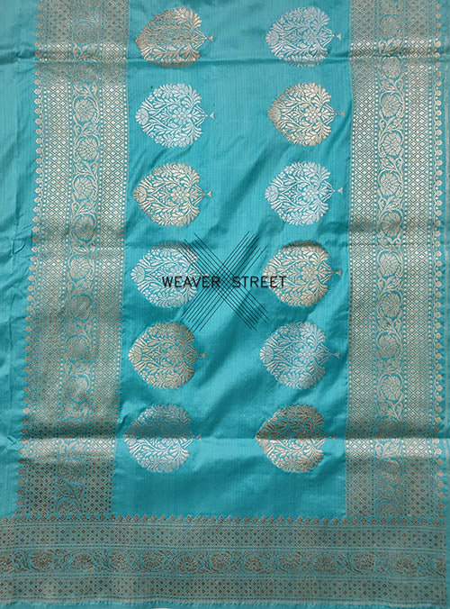 Turquoise Katan silk Handwoven Banarasi saree with tilfi Stylized buta (5) pallu