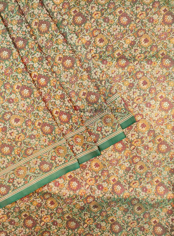 Green Katan silk Handwoven Tanchoi Jamawar Banarasi saree with floral jaal (3) Close up