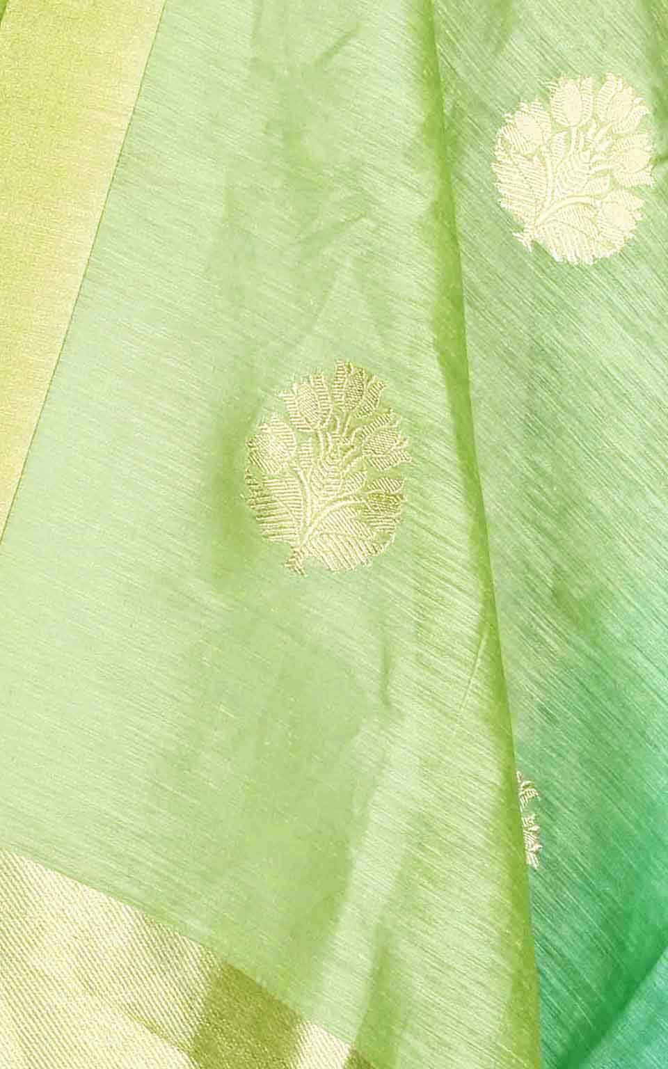 Shaded green silk linen Banarasi dupatta with floral boota (2) Close up