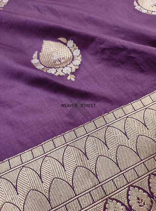 Ash Purple Katan silk Handwoven Banarasi saree with alfi Kadwa buta. 2 DETAIL
