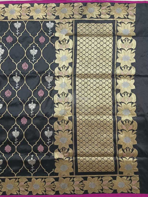 Black Katan Silk Handwoven Banarasi saree with ogee pattern kadhwa jaal 1 main