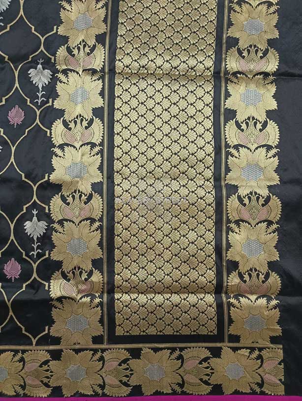 Black Katan Silk Handwoven Banarasi saree with ogee pattern kadhwa jaal 2 pallu