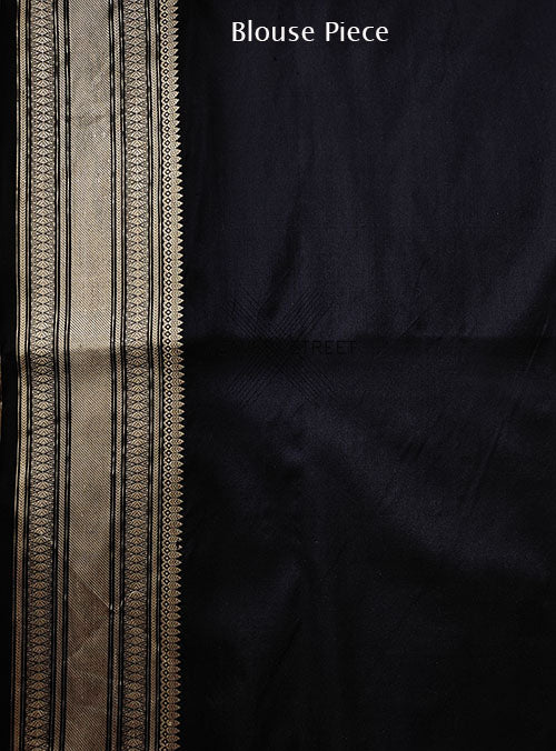 Black katan silk Hanwoven Banarasi saree with small flower kadwa buti (6) blouse