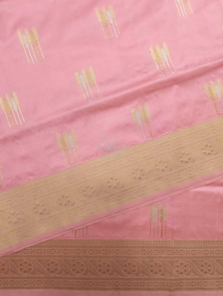 Charm Pink Katan Silk Handwoven Banarasi saree with tilfi arrow kadhwa buta 5 details