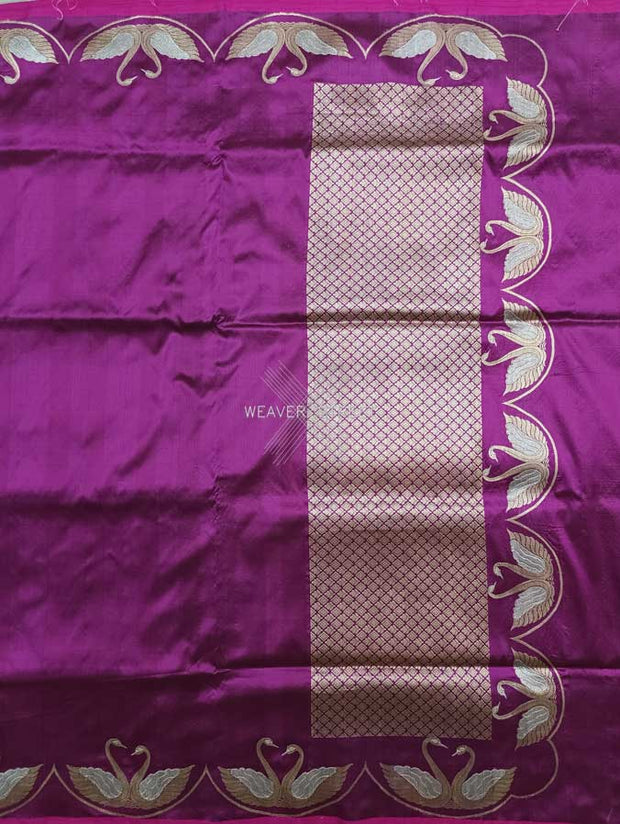 Deep Magenta Katan Silk Handwoven Banarasi saree with Swan pair scallop border 1 main