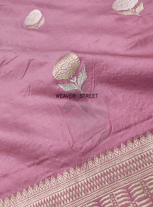 Dusky Pink Katan silk Handwoven Banarasi saree with alfi Flower buta (2) detail