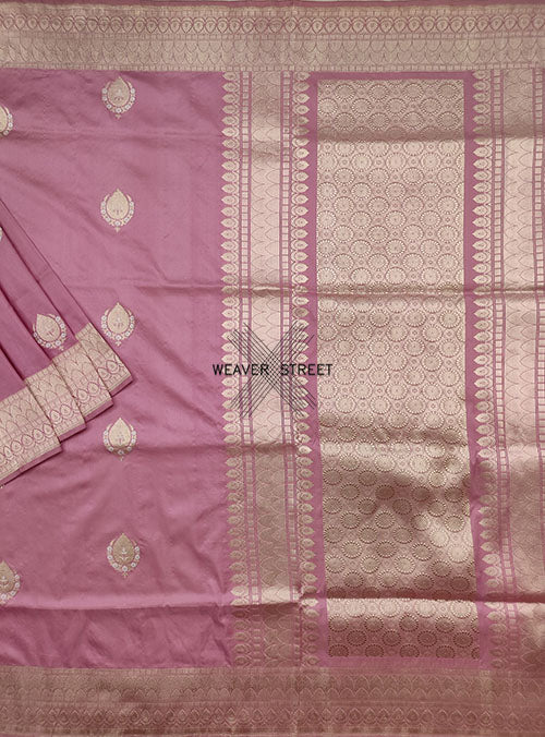 Dusky Pink Katan silk Handwoven Banarasi saree with alfi Kadwa buta. 1 MAIN