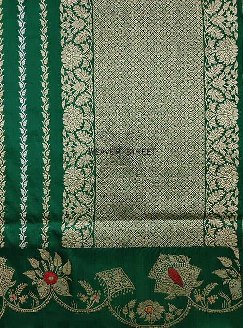 Jade Green Katan Silk Handwoven Banarasi saree with floral stripes (5) pallu