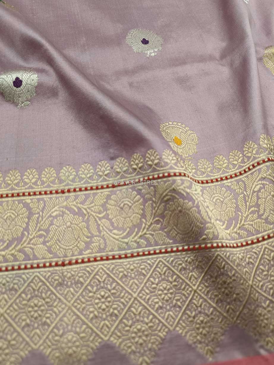 Light Lavender Katan Silk Handwoven Banarasi saree with alfi meenedar stylized kadhwa buti 3 closeup
