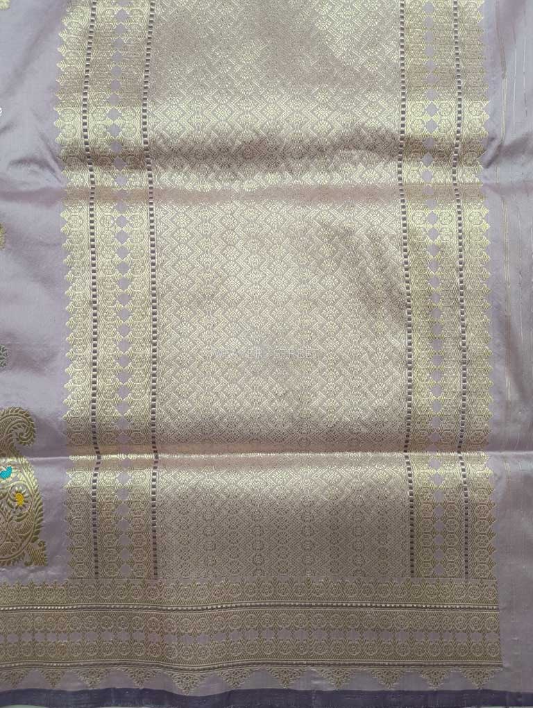 Mauve Katan Silk Handwoven Banarasi saree with small flower kadhwa buti  2 pallu