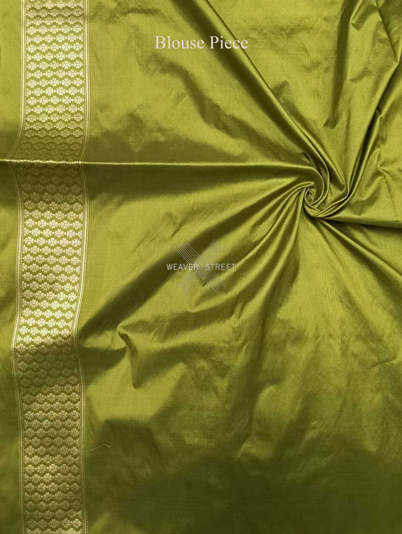 Mehandi green Katan Silk Handwoven Banarasi saree with tilfi meenedar kadhwa flower border 6 blouse piece