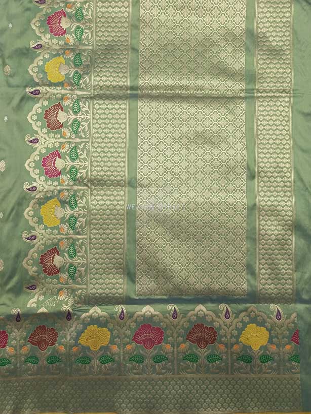 Metallic green Katan Silk Handwoven Banarasi saree with tilfi meenedar kadhwa flower border 2 pallu