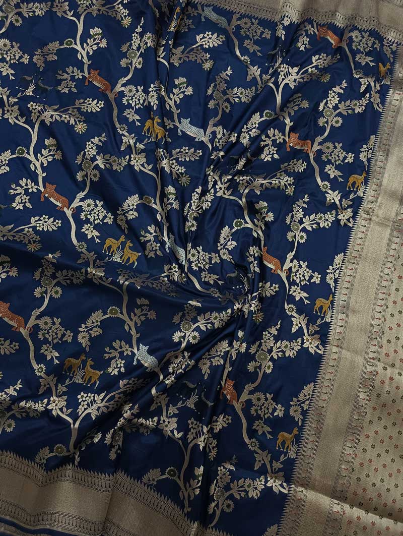 Midnight Blue Katan Silk handwoven Banarasi saree with tilfi meenedar Shikargah Jaal 3 center