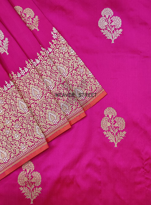 Pink Katan Silk Handwoven Banarasi saree with Flower Kadhwa Buta (3) close up