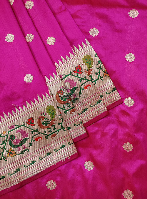 Pink Katan silk Handwoven Banarasi saree with Paithani border (3) close up