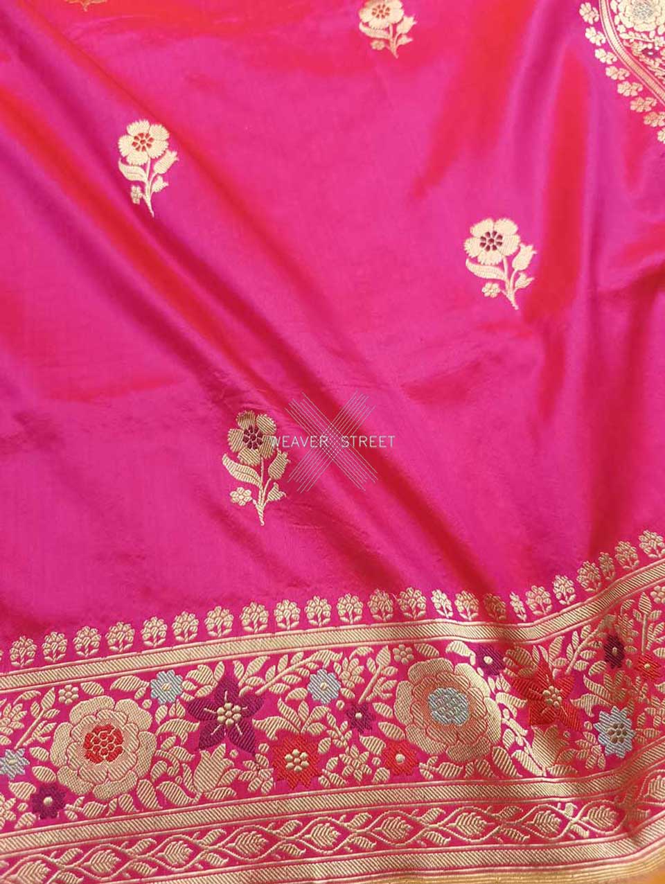 Pink katan silk Handwoven Banarasi saree with alfi meenedar flower buta 3 closeup