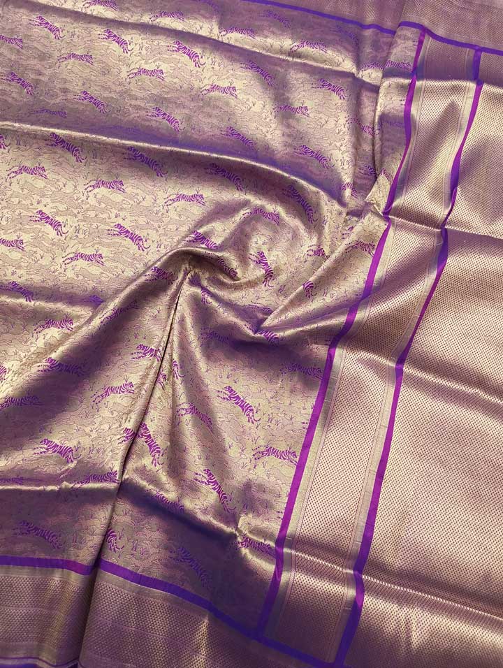 Purple Katan Silk Handwoven Banarasi saree with Tiger Shikarga Jaal 4 center
