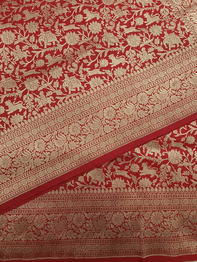 Red Katan silk Handwoven Banarasi saree with Shikargah jaal  5 details