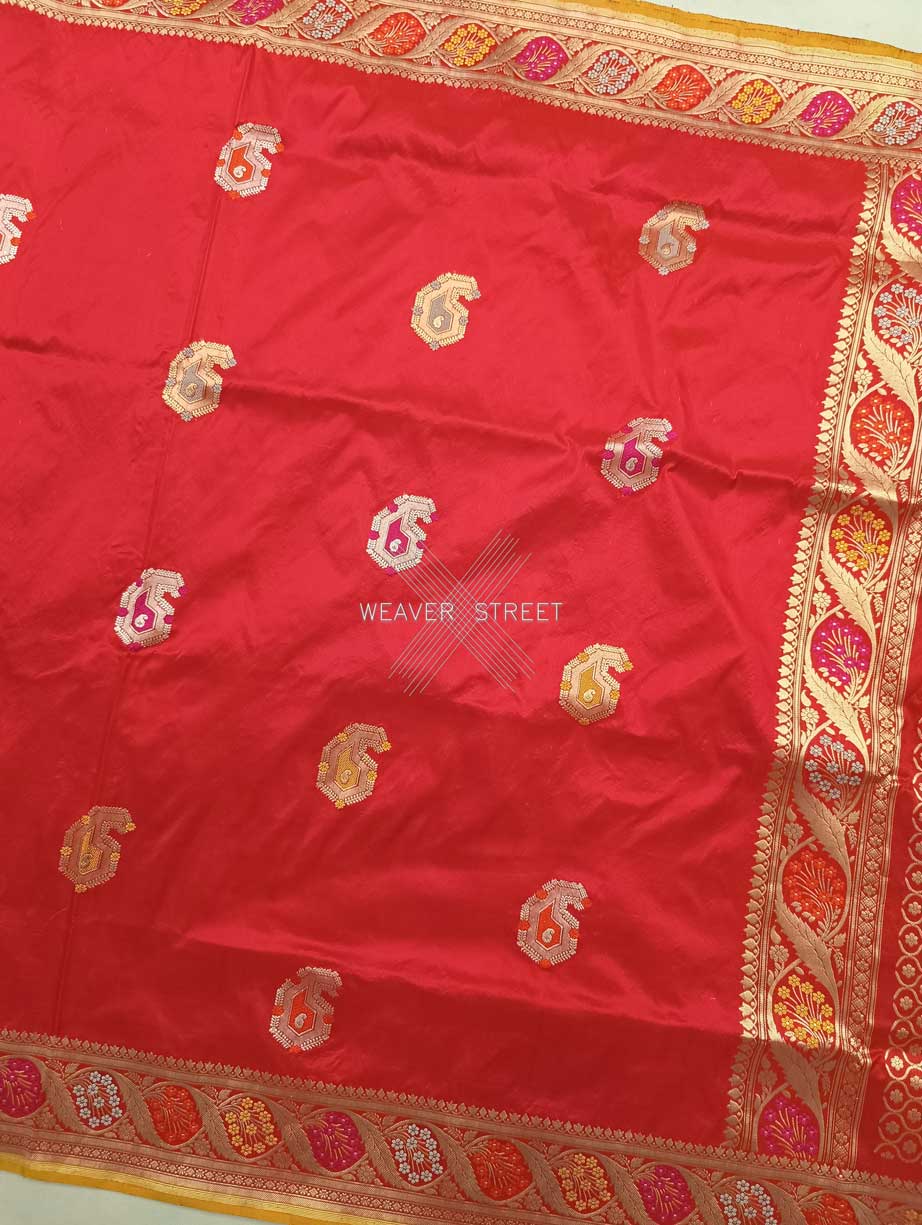 Red Katan Silk Handwoven Banarasi saree with meenedar paisley buta 4 center