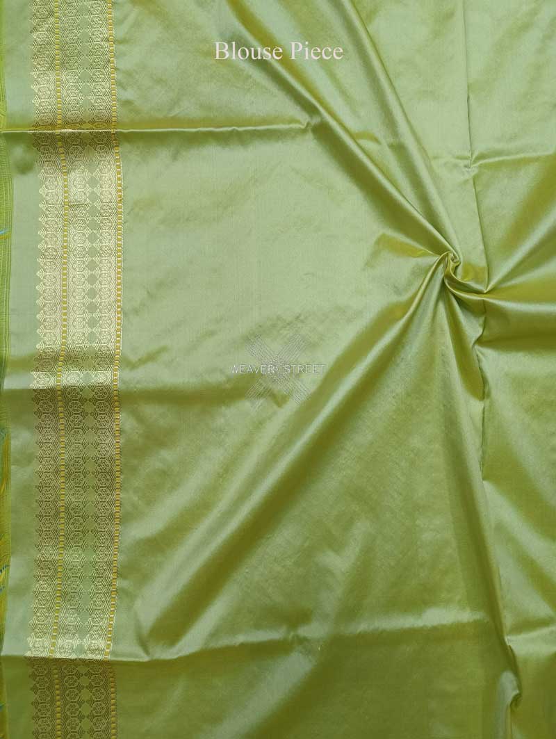 Sea green Katan Silk Handwoven Banarasi saree with small flower kadhwa buti 6 blouse piece