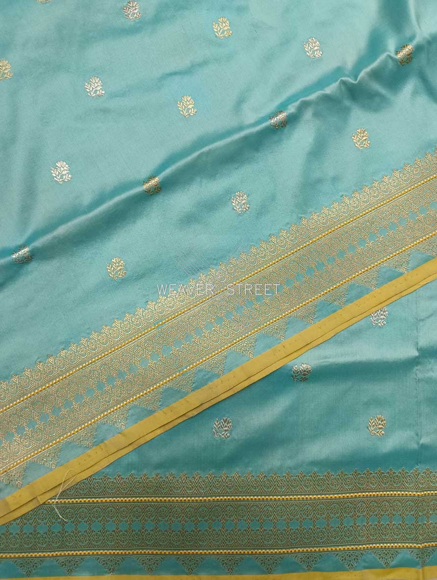 Sea green Katan Silk Handwoven Banarasi saree with small flower kadhwa buti 5 details