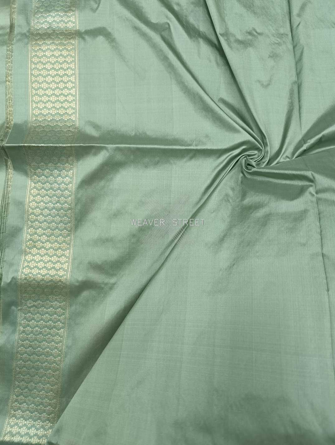 Tea green Katan Silk Handwoven Banarasi saree with tilfi meenedar kadhwa flower border 6 blouse piece