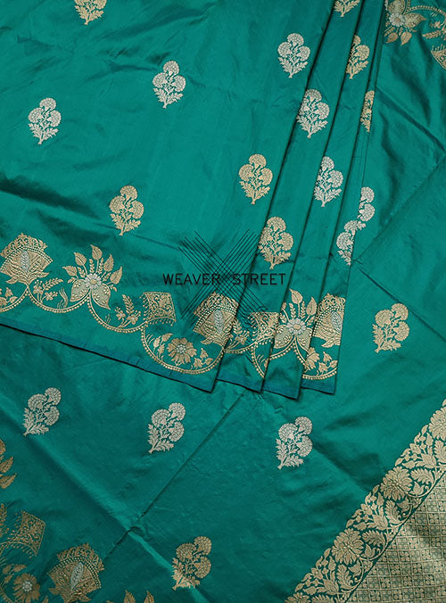 Teal Green Katan Silk Handwoven Banarasi saree with Marigold flower buta (4) center