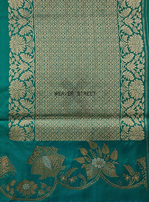 Teal Green Katan Silk Handwoven Banarasi saree with Marigold flower buta (5) pallu
