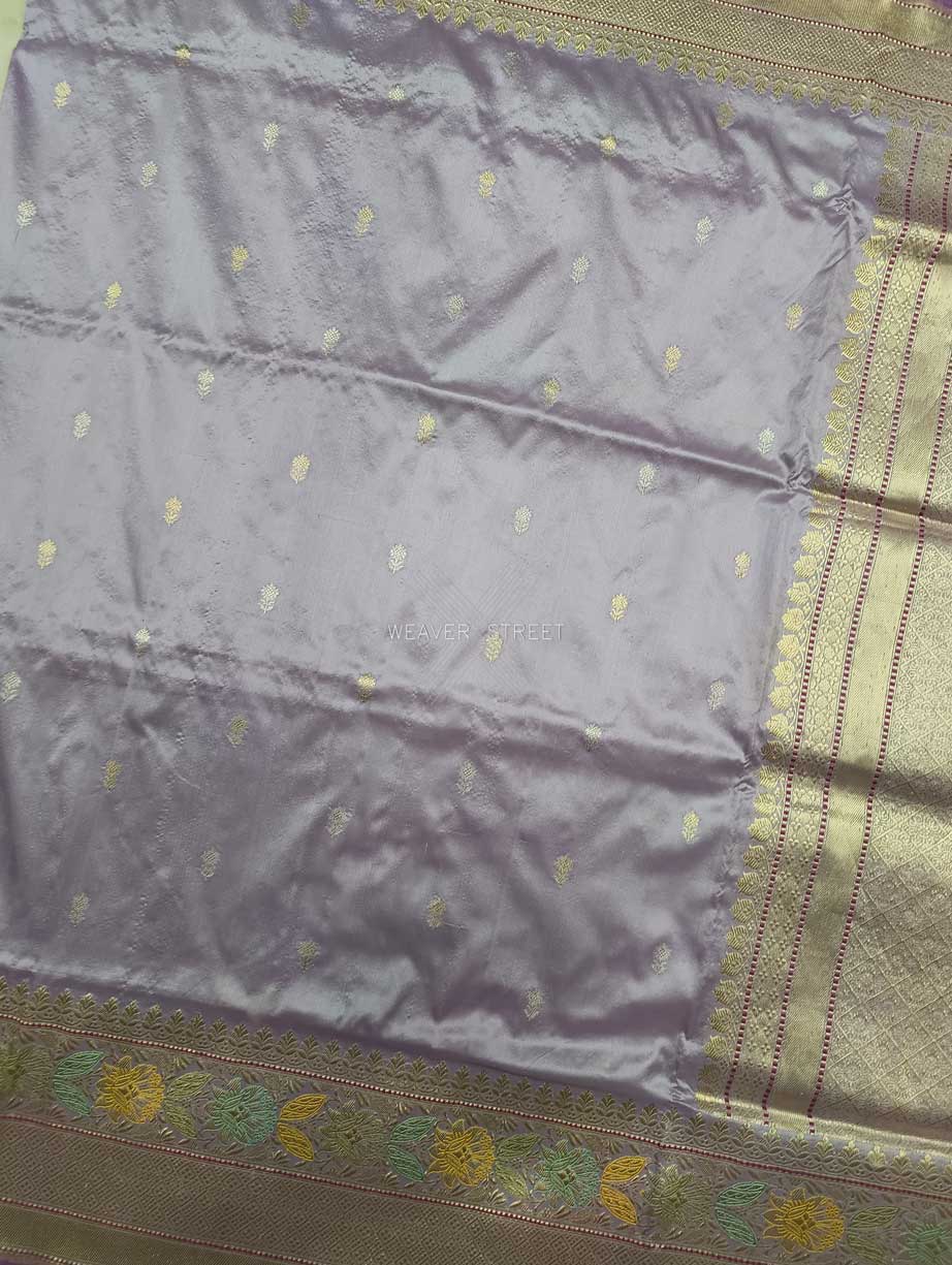 Violet Tulip Katan Silk Handwoven Banarasi saree with small flower kadhwa buti 4 center