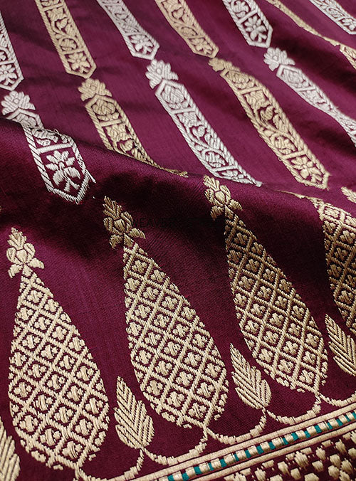Wine Katan Silk Handwoven Banarasi Saree with Geometrical Stripes (2) detail