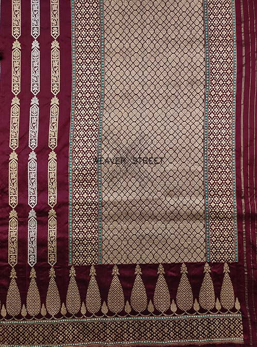 Wine Katan Silk Handwoven Banarasi Saree with Geometrical Stripes (5) pallu