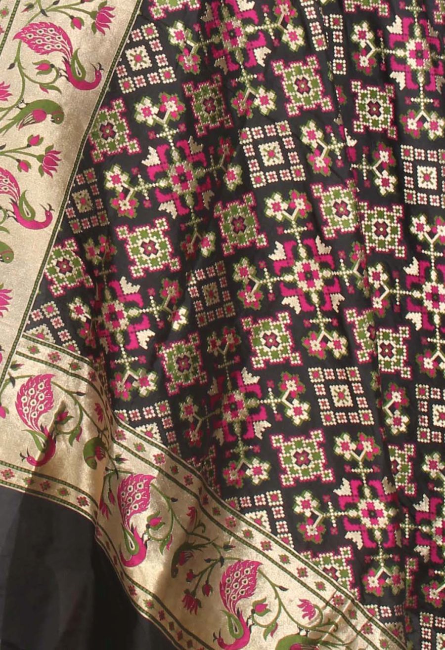 Black Katan Silk Handwoven Banarasi Dupatta with paithani border (2) Close up