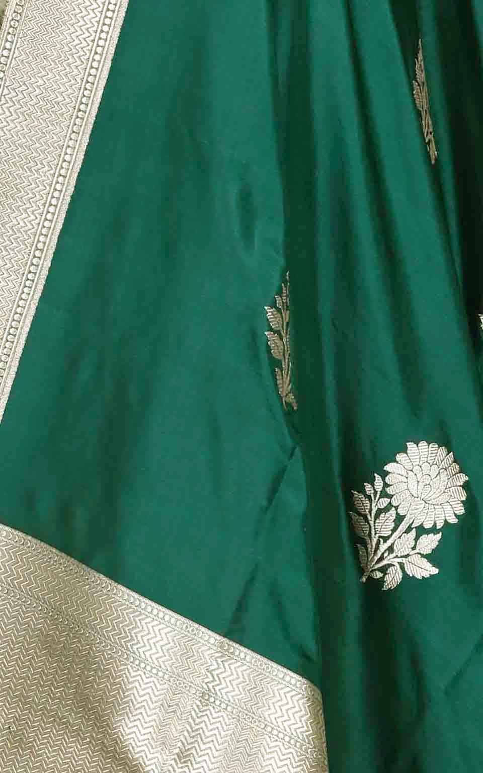Bottle green katan silk Banarasi dupatta with flower boota (2) Close up