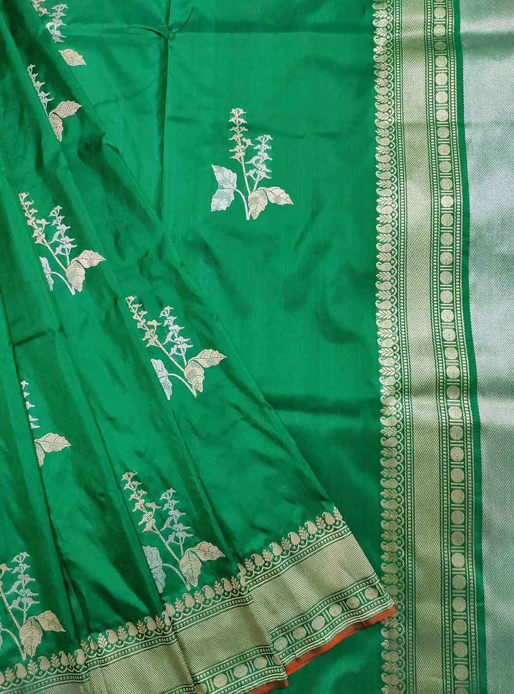 Green Katan silk handloom Banarasi saree with tulsi plant kadwa boota (3) Front