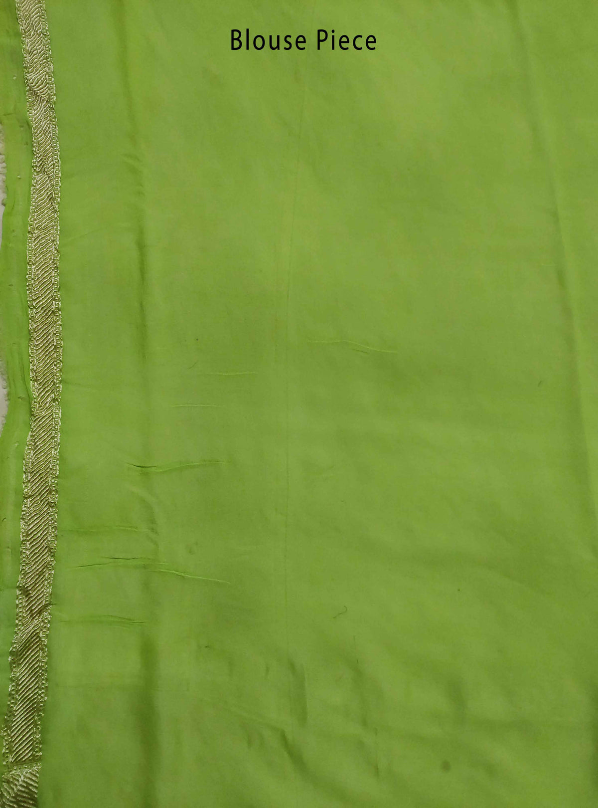 Green khaddi georgette handloom Banarasi saree with mini flower booti (3) Blouse Piece