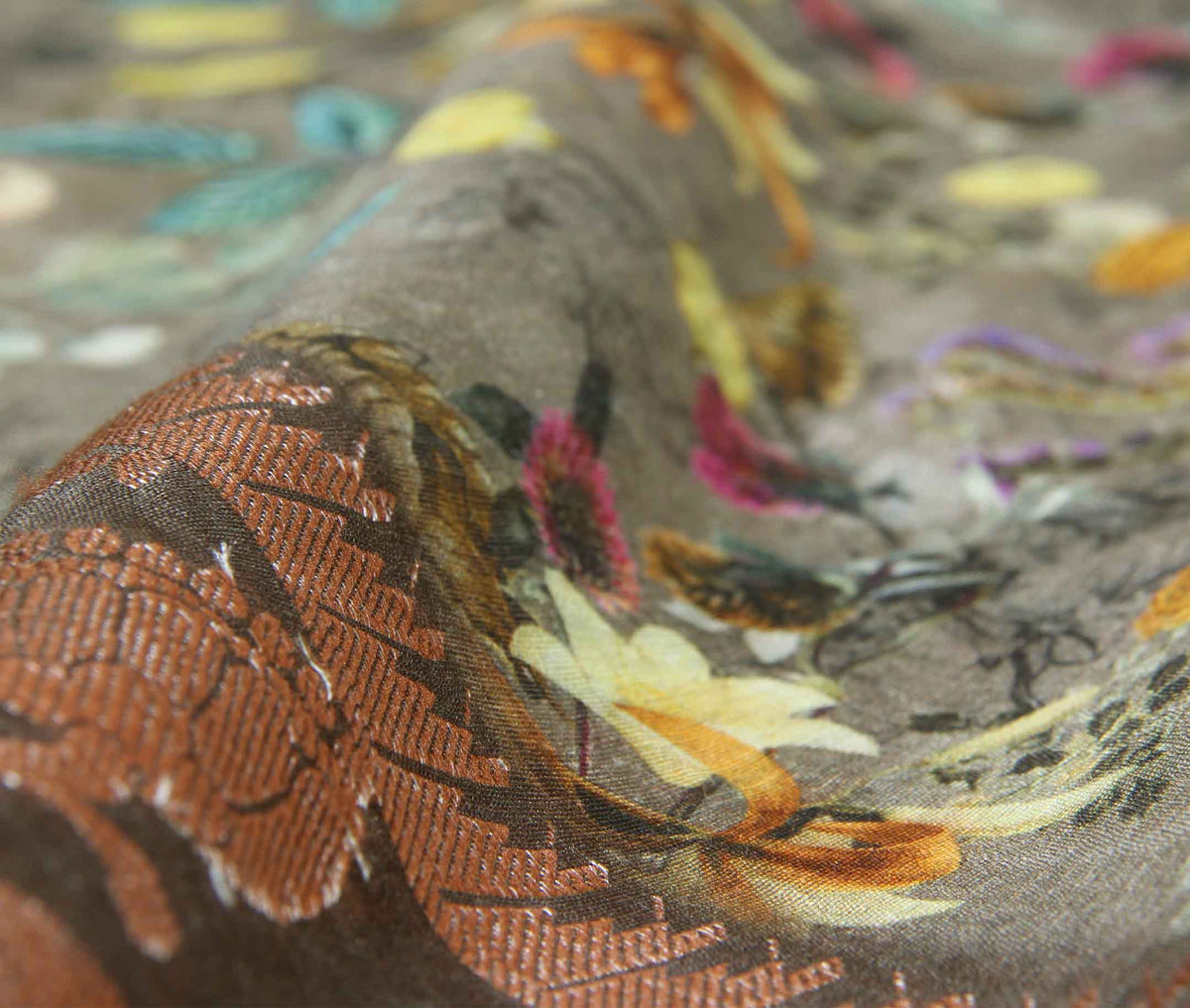 Grey silk linen Banarasi saree with aesthetic floral prints (3) closeup